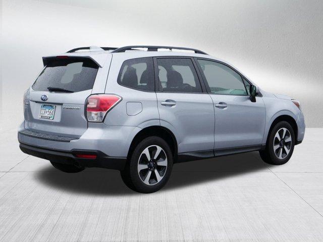 Photo of 2018 Ice Silver Metallic Subaru Forester