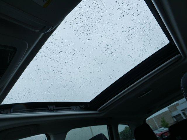 Photo of 2018 Ice Silver Metallic Subaru Forester