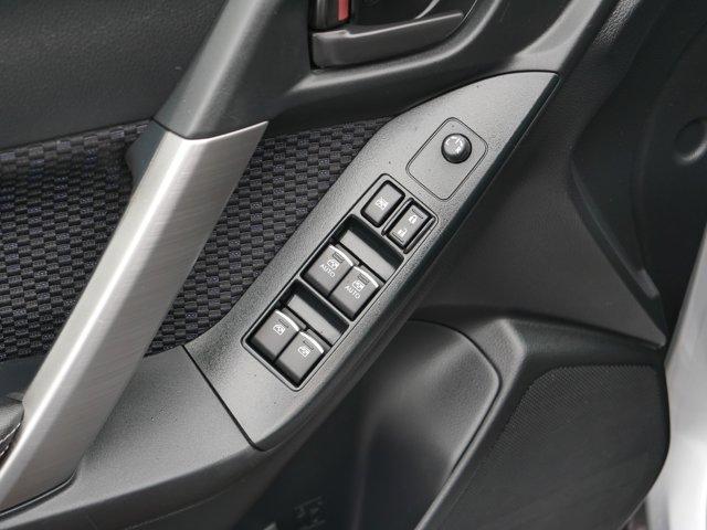 Photo of 2018 Ice Silver Metallic Subaru Forester
