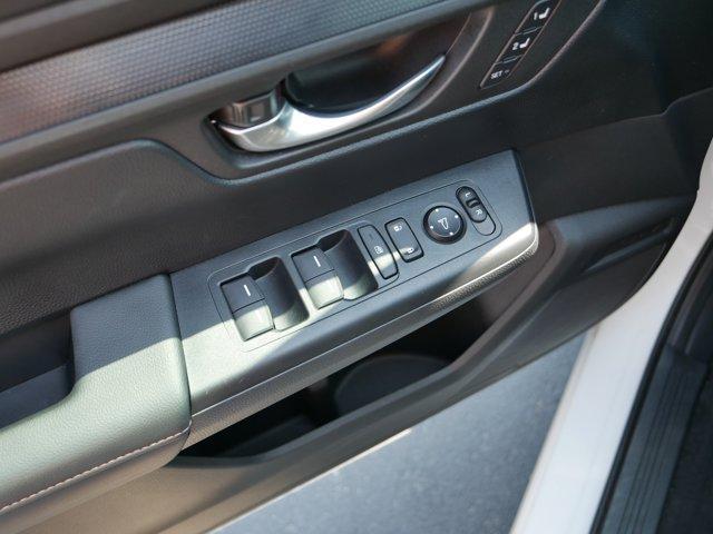 Photo of 2024 Platinum White Pearl Honda CR-V Hybrid