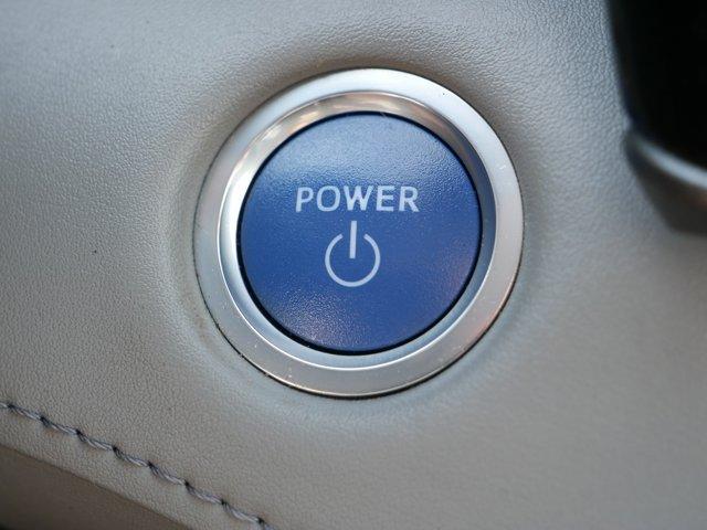 Photo of 2021 Moon Dust Toyota Highlander Hybrid
