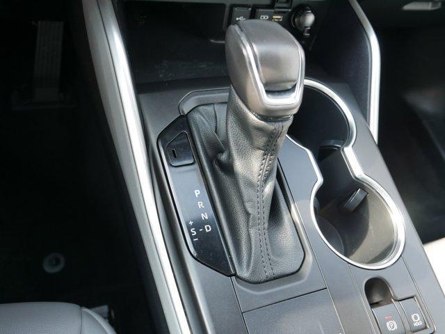 Photo of 2021 Moon Dust Toyota Highlander Hybrid