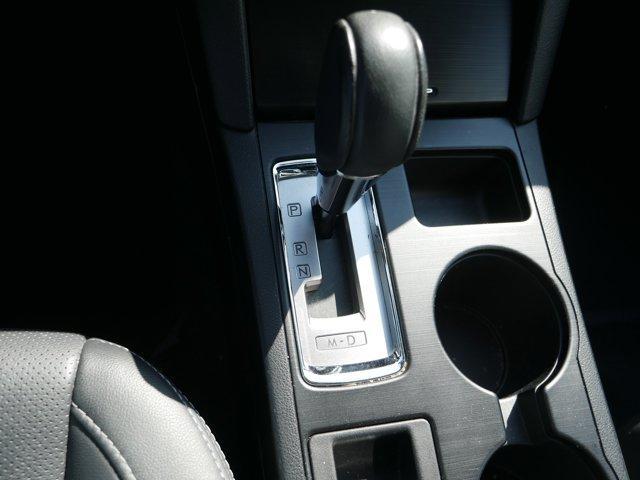 Photo of 2017 Ice Silver Metallic Subaru Legacy