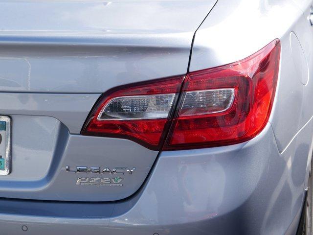 Photo of 2017 Ice Silver Metallic Subaru Legacy