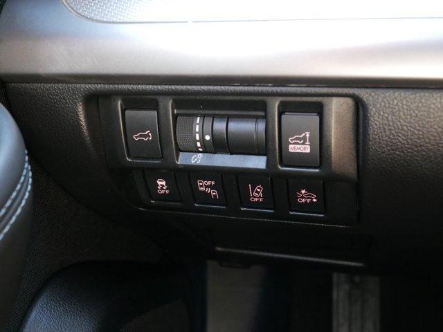 Photo of 2019 Crystal White Pearl Subaru Outback