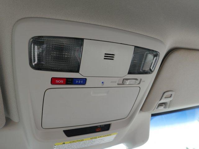 Photo of 2019 Crystal White Pearl Subaru Outback