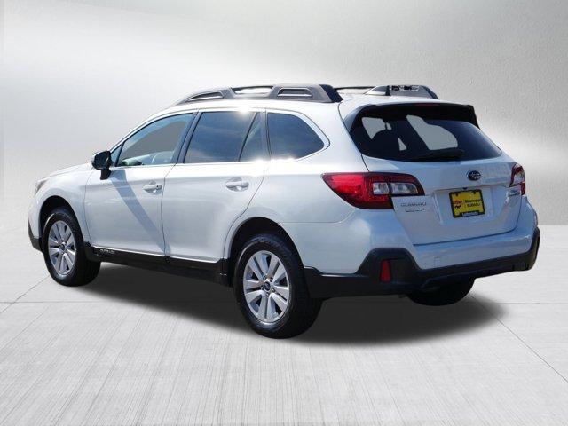 Photo of 2019 Crystal White Pearl Subaru Outback