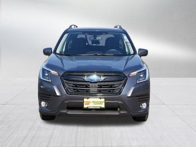 Photo of 2024 Magnetite Gray Metallic Subaru Forester