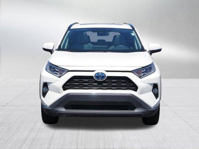 Photo of 2021 Blizzard Pearl Toyota RAV4 Hybrid