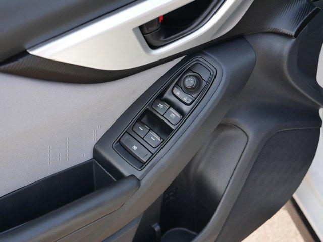 Photo of 2019 Crystal White Pearl Subaru Crosstrek