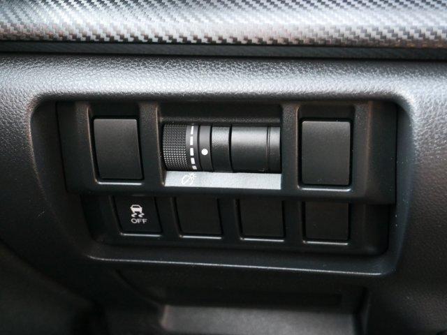 Photo of 2019 Crystal White Pearl Subaru Crosstrek