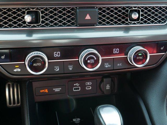 Photo of 2023 Platinum White Pearl Acura Integra