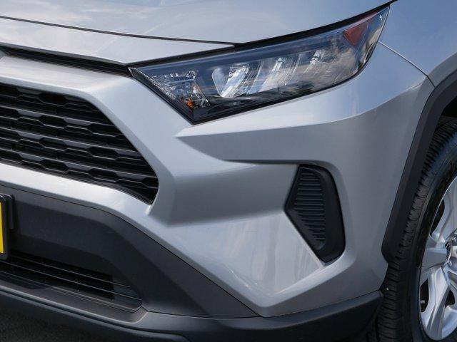 Photo of 2021 Silver Sky Metallic Toyota RAV4 Hybrid