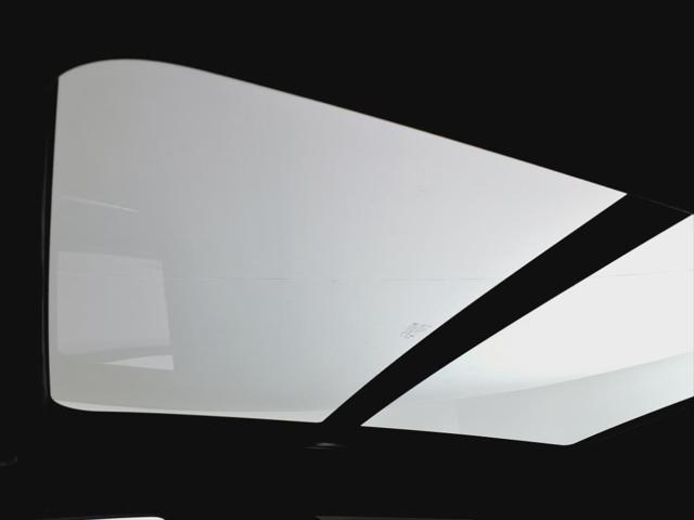 Photo of 2024 Onyx Black GMC Yukon
