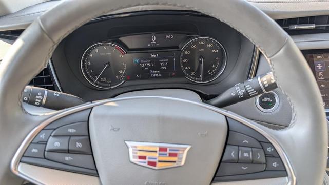 Photo of 2021 Stellar Black Metallic Cadillac XT5