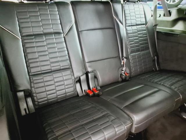 Photo of 2021 Crystal White Tricoat Cadillac Escalade ESV