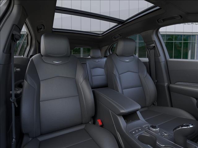 Photo of 2025 Crystal White Tricoat Cadillac XT4
