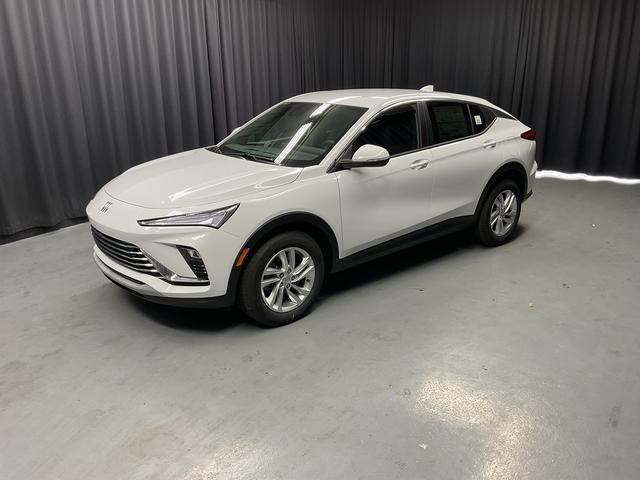 Photo of 2025 Summit White Buick Envista