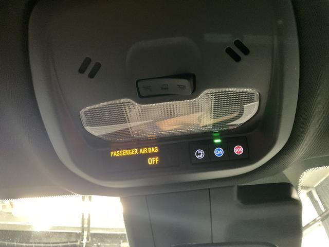 Photo of 2025 Summit White Buick Envista