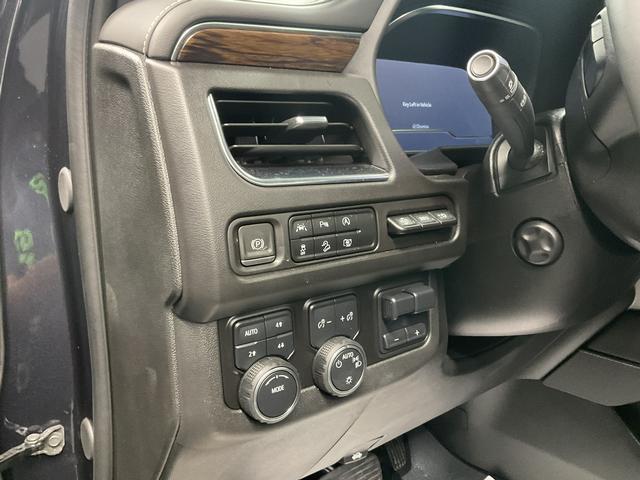 Photo of 2024 Dark Ash Metallic Chevrolet Suburban