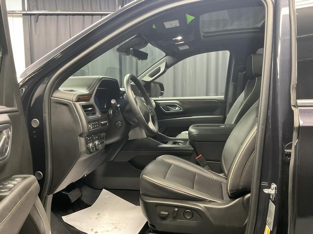Photo of 2024 Dark Ash Metallic Chevrolet Suburban