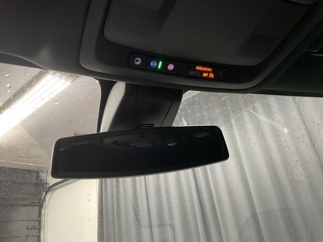 Photo of 2022 Black Chevrolet Suburban
