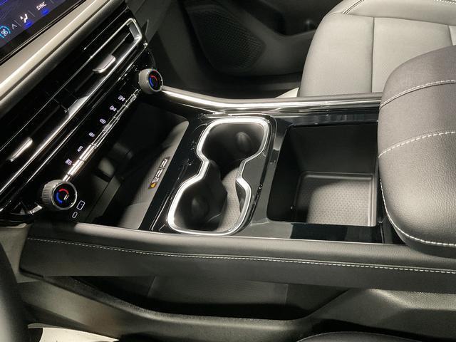 Photo of 2026 Sterling Gray Metallic Chevrolet Traverse
