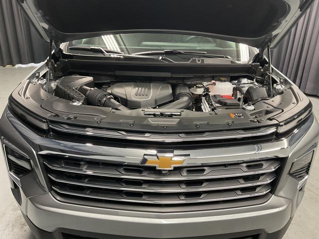Photo of 2026 Sterling Gray Metallic Chevrolet Traverse