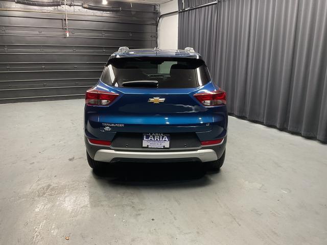 Photo of 2021 Pacific Blue Metallic Chevrolet Trailblazer
