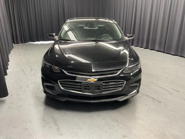 Photo of 2018 Mosaic Black Metallic Chevrolet Malibu