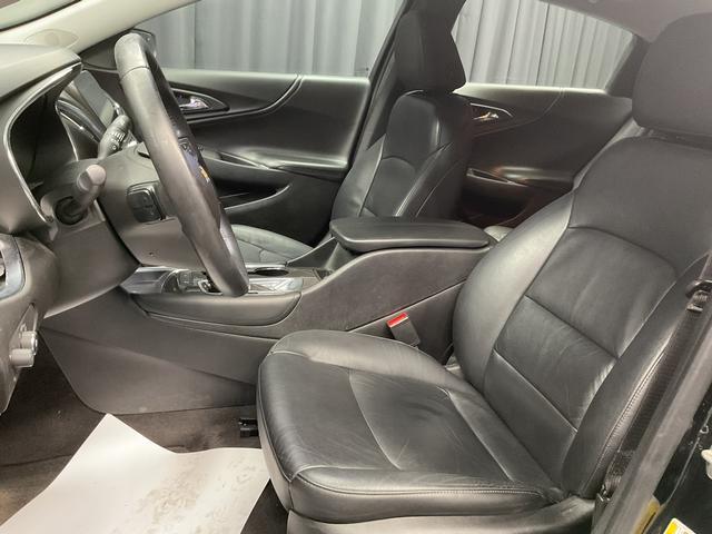 Photo of 2018 Mosaic Black Metallic Chevrolet Malibu