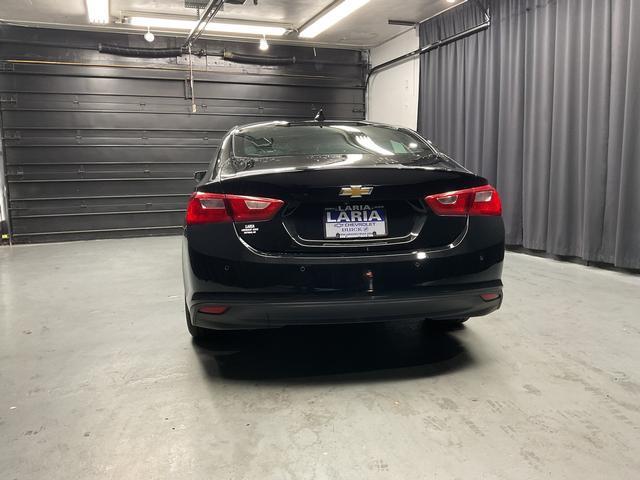 Photo of 2018 Mosaic Black Metallic Chevrolet Malibu