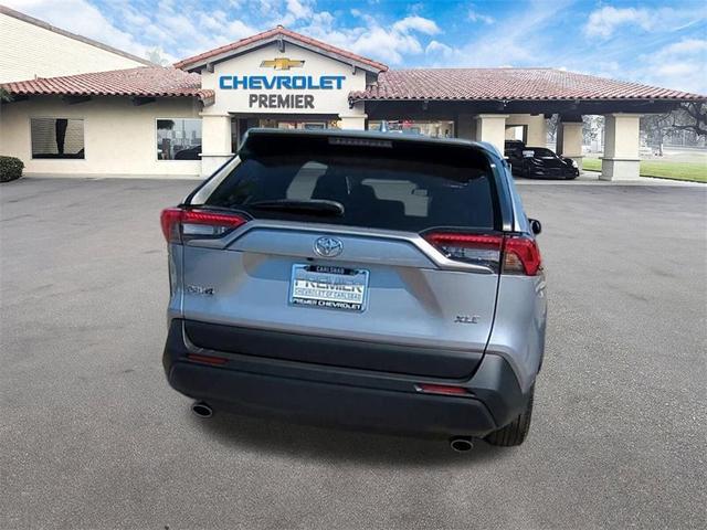 Photo of 2022 Midnight Black Metallic Toyota RAV4