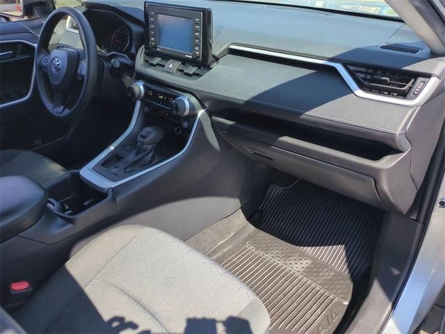 Photo of 2022 Midnight Black Metallic Toyota RAV4
