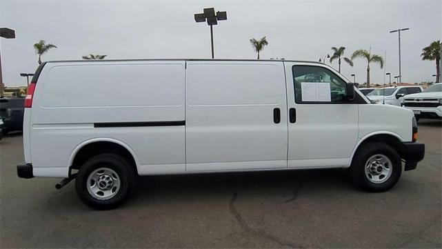 Photo of 2023 Summit White GMC Savana 2500
