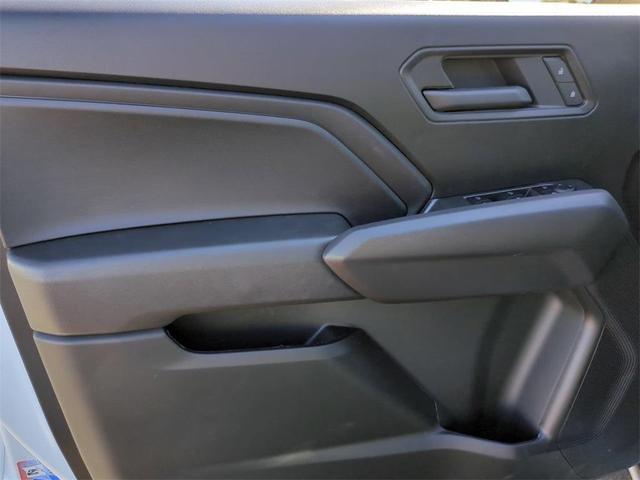 Photo of 2025 Summit White Chevrolet Colorado