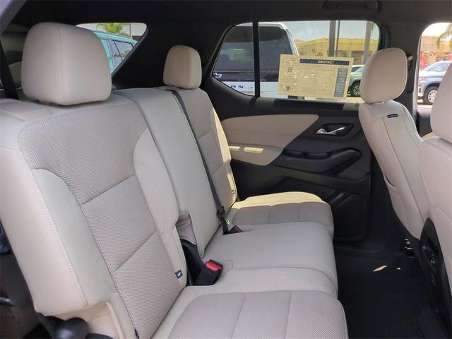 Photo of 2023 Mosaic Black Metallic Chevrolet Traverse