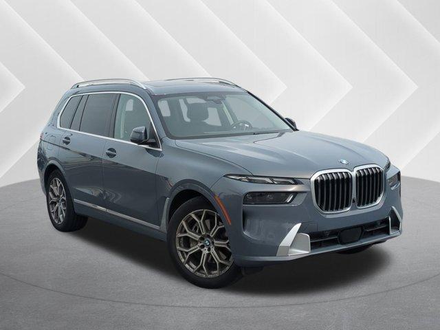 2023 BMW X7