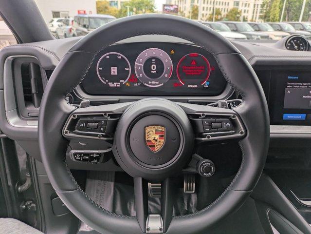 Photo of 2024 Gray Porsche Cayenne