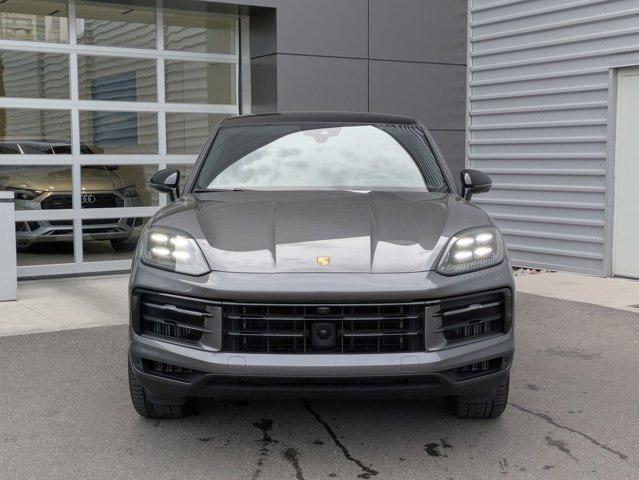 Photo of 2024 Gray Porsche Cayenne