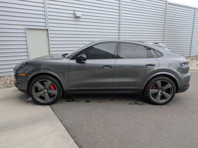 Photo of 2024 Gray Porsche Cayenne