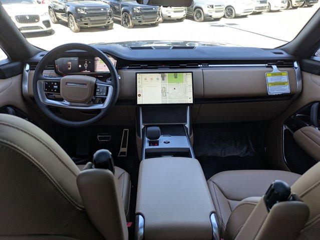 Photo of 2025 Santorini Black Land Rover Range Rover