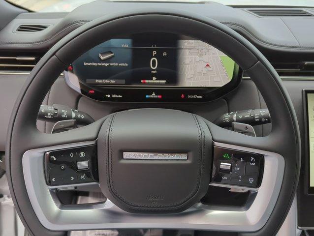Photo of 2025 Ethereal Frost Silver In Gloss Finish Land Rover Range Rover