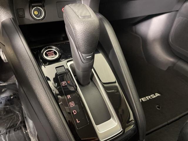 Photo of 2025 Gun Metallic Nissan Versa