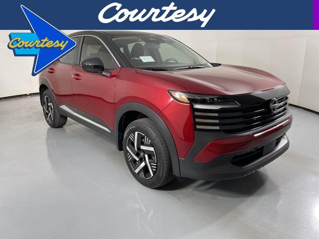 Photo of 2025 Scarlet Ember Tintcoat/Super Black Nissan Kicks