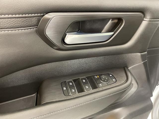 Photo of 2026 Brilliant Silver Nissan Armada