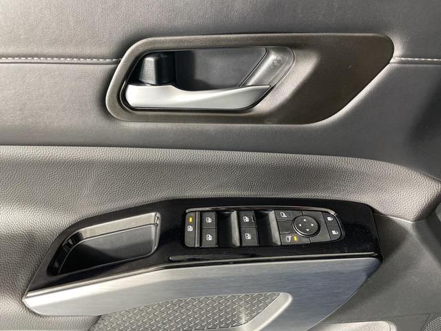 Photo of 2025 Super Black Nissan Pathfinder