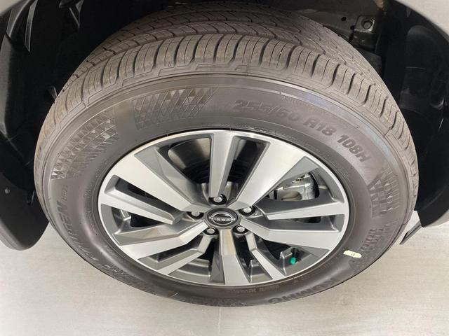 Photo of 2025 Super Black Nissan Pathfinder