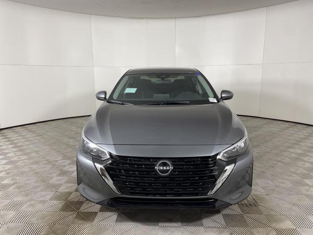 Photo of 2025 Gun Metallic Nissan Sentra