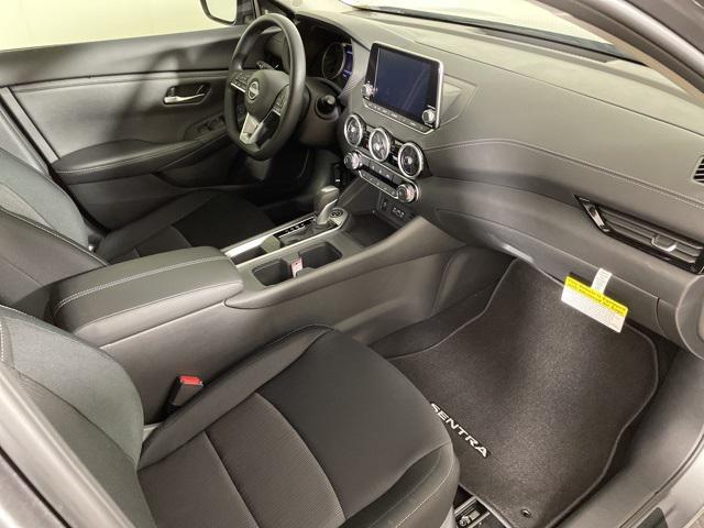 Photo of 2025 Gun Metallic Nissan Sentra